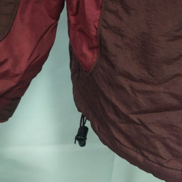 Gap hooded maroon & red lightweight winter… - Picture 9 of 13